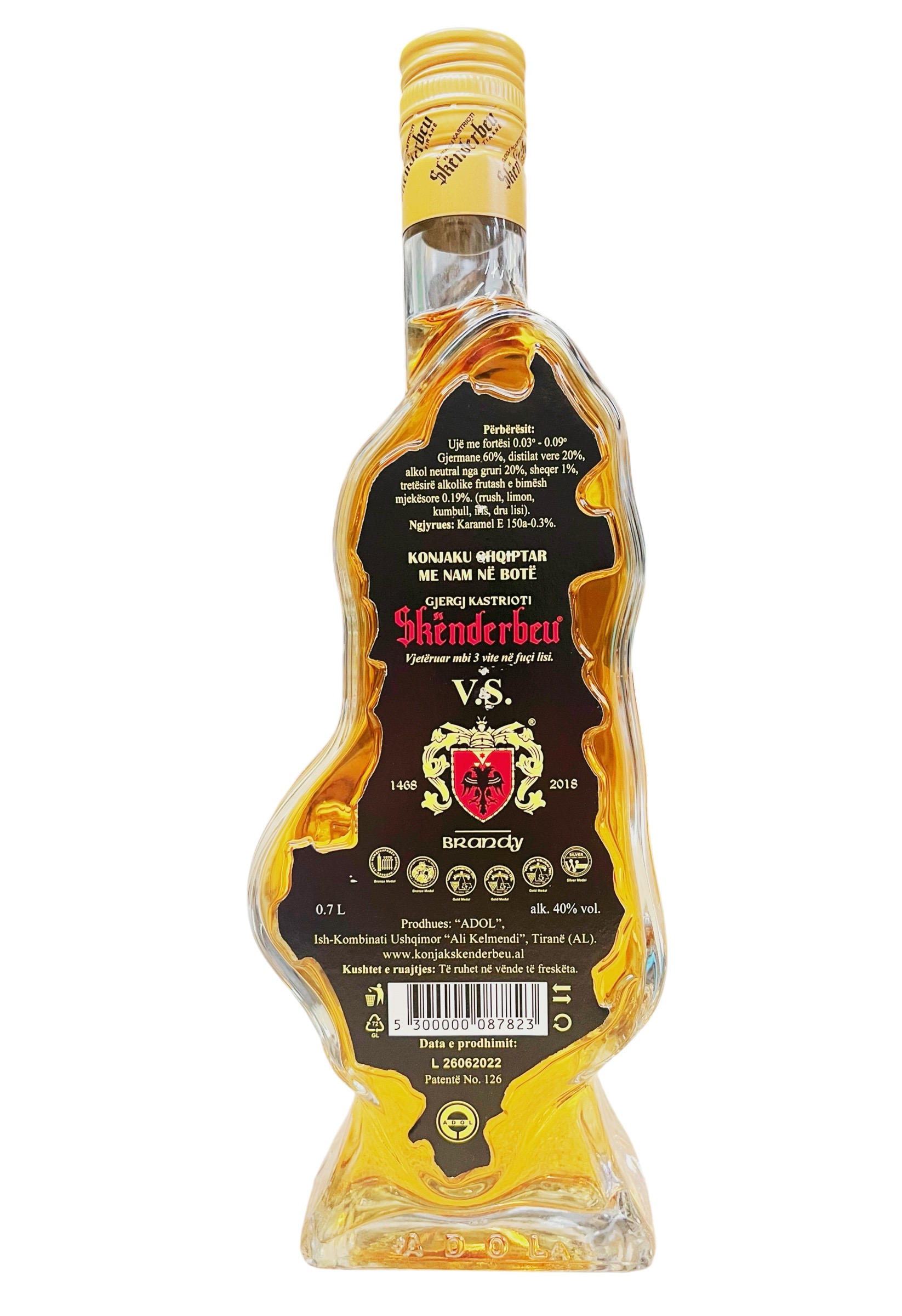 Skenderbeu Konjak V.S. - der Brandy in Albanienform