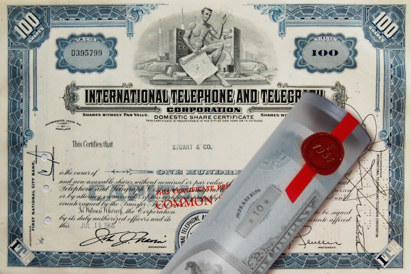 Aktie 1965 INTERNATIONAL TELEPHONE in Geschenkrolle